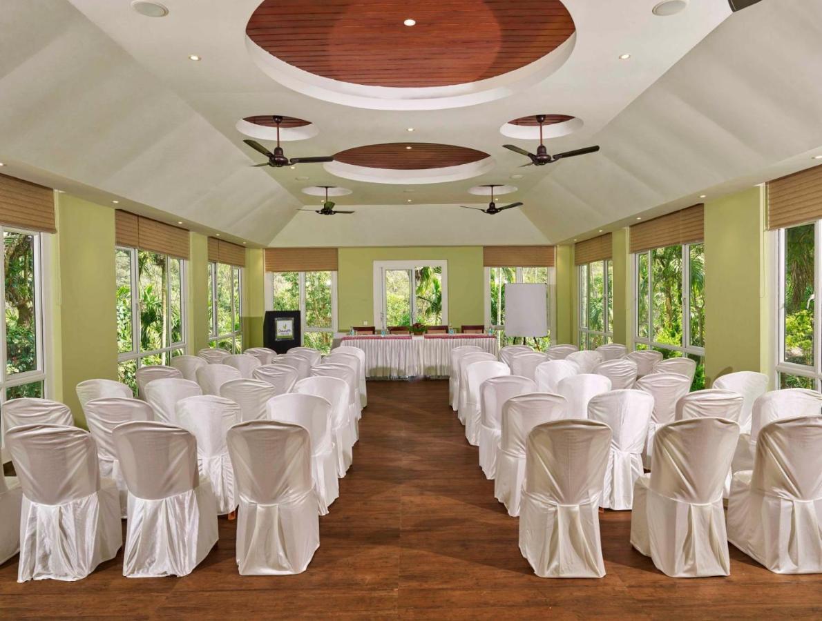The Woods Resorts Wayanad Sultan Bathery Exterior photo